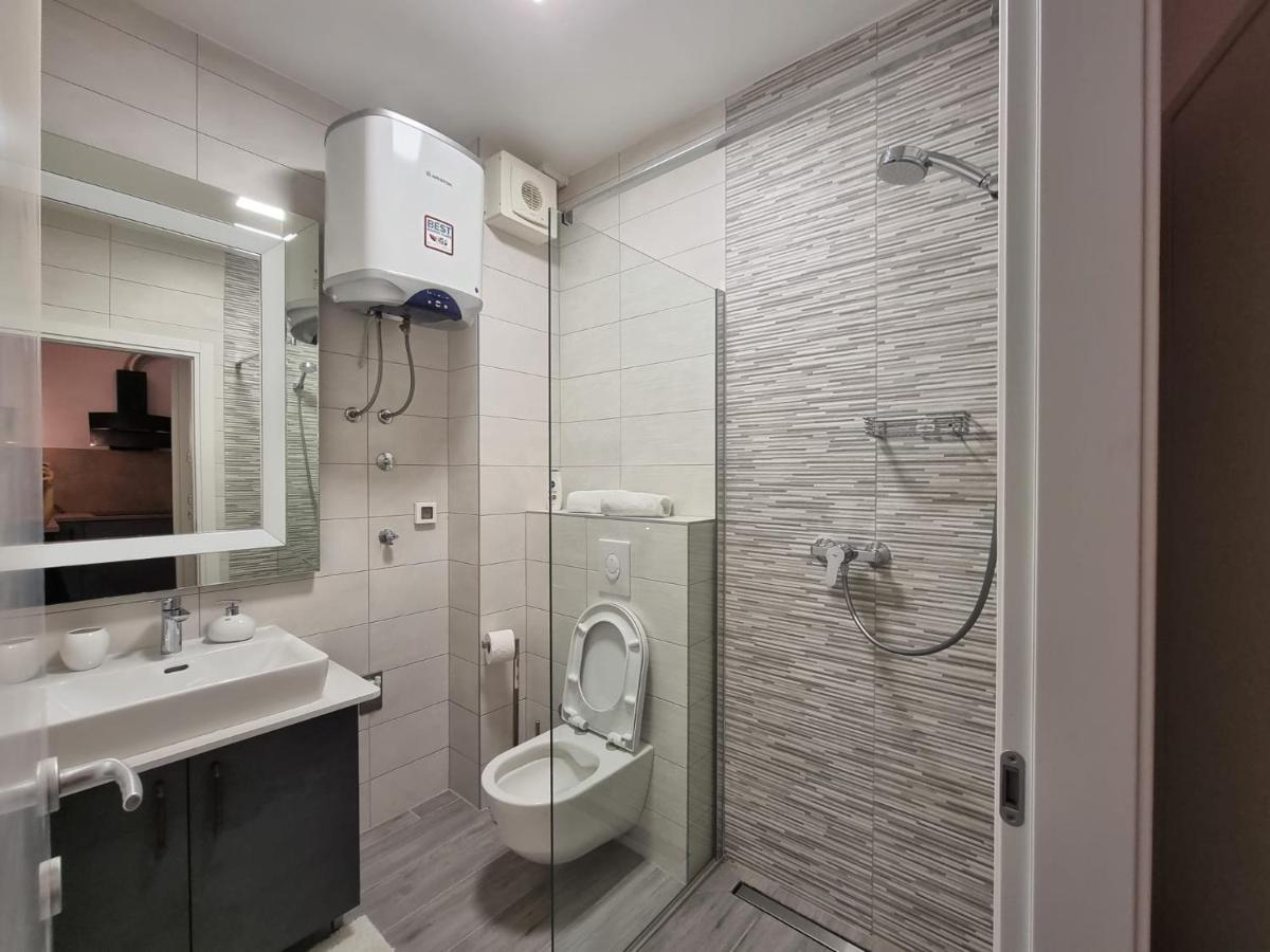 Booking Beautifull Studio Apartment Bell With Balcony And Sea View In Zadar Exterior foto