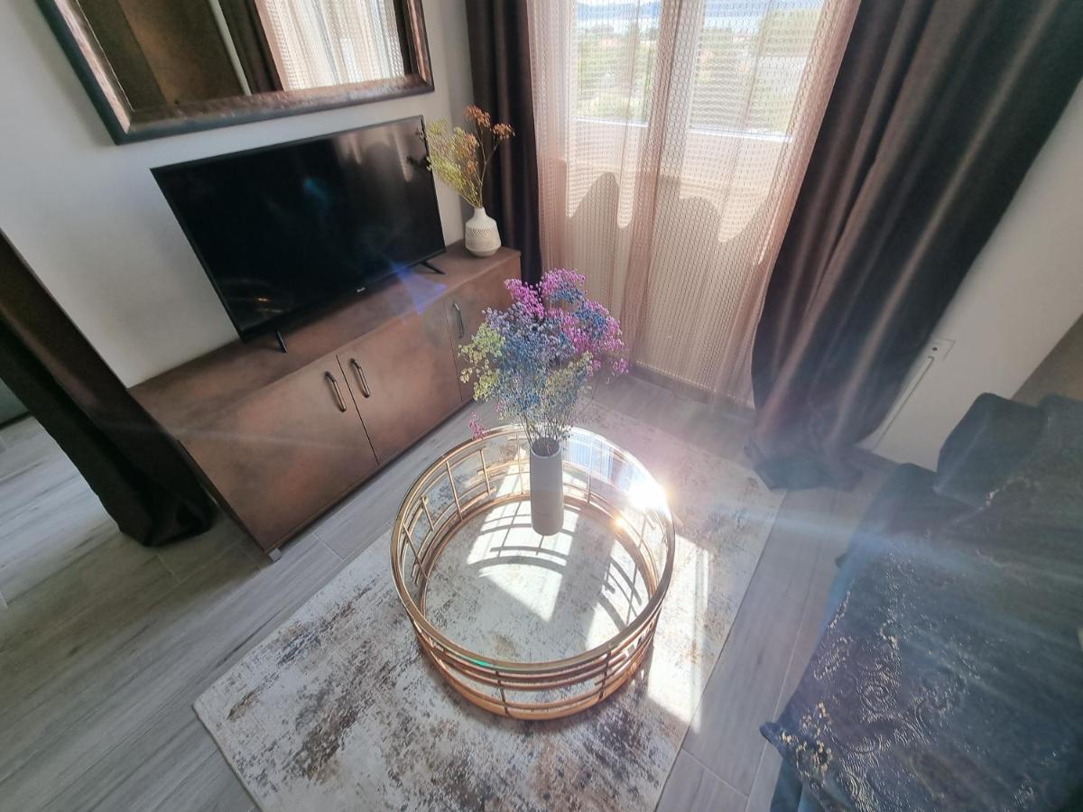Booking Beautifull Studio Apartment Bell With Balcony And Sea View In Zadar Exterior foto